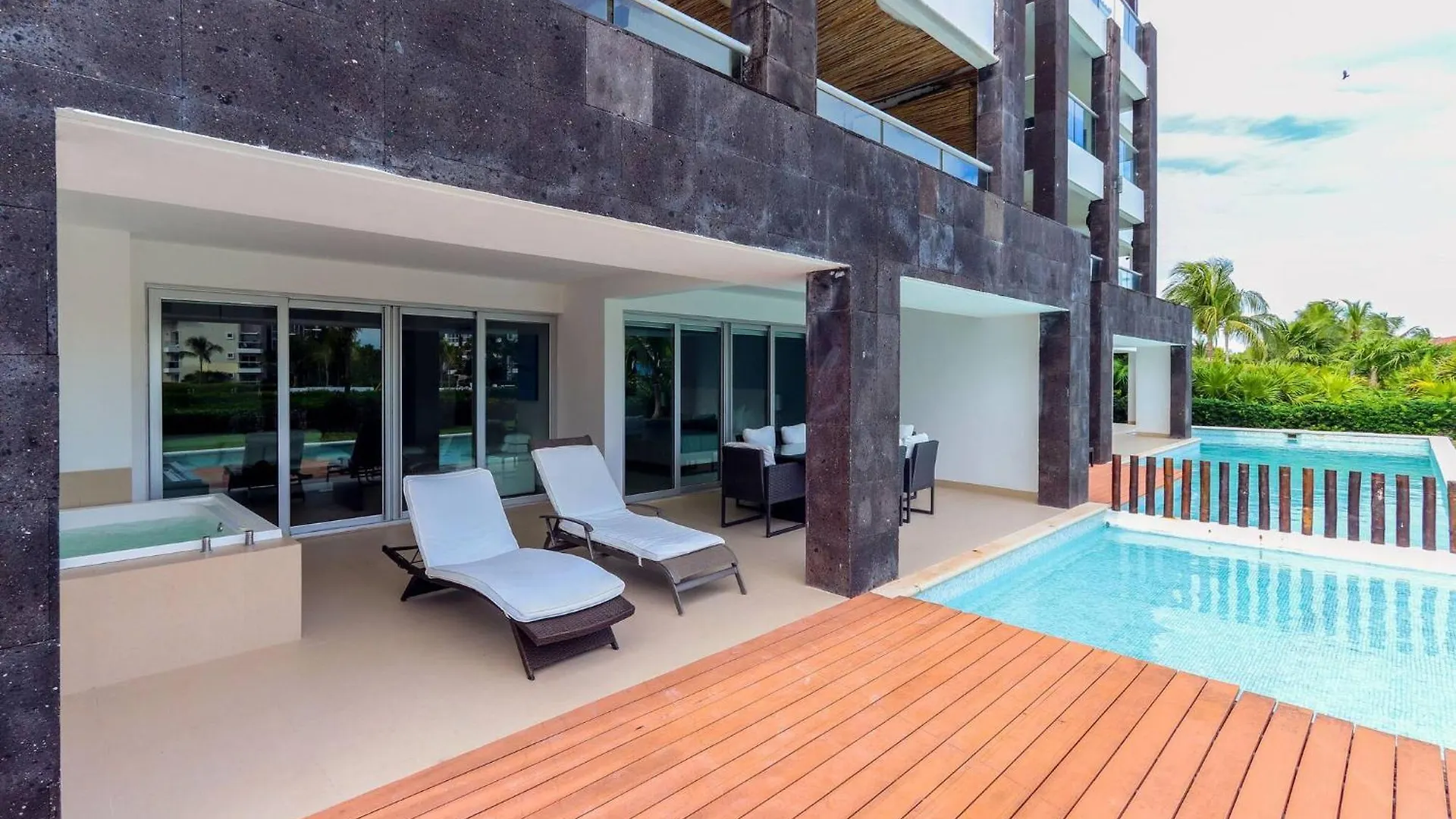 Ocean View With Plunge Pool - Beachfront Complex - At Mareazul Condo Agua Dulce プレヤデルカーメン メキシコ