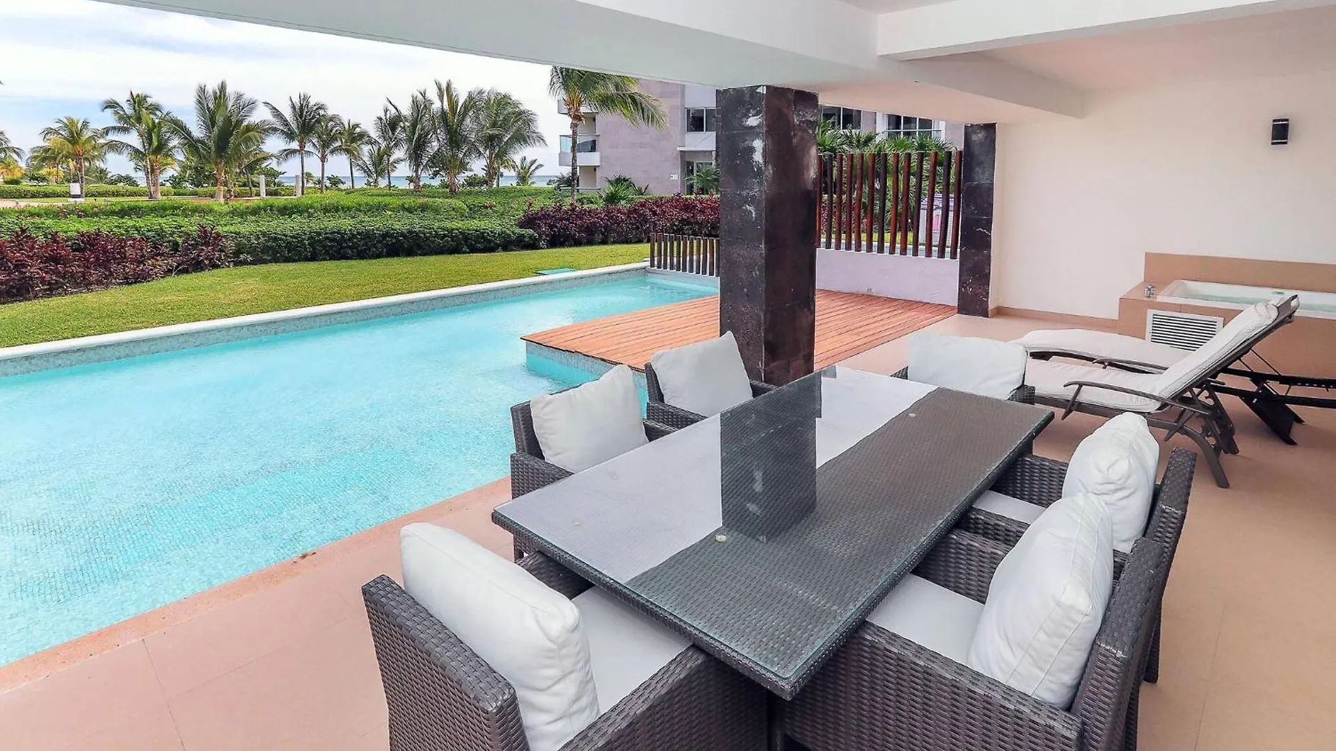 Ocean View With Plunge Pool - Beachfront Complex - At Mareazul Condo Agua Dulce プレヤデルカーメン