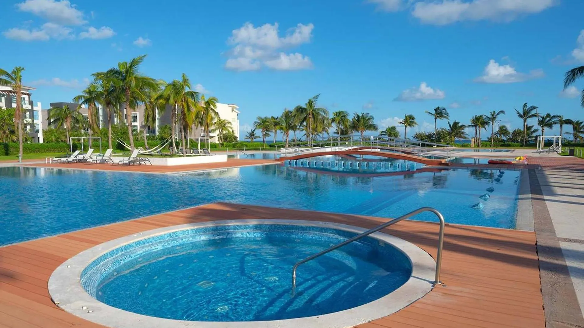 Ocean View With Plunge Pool - Beachfront Complex - At Mareazul Condo Agua Dulce بلايا ديل كارمن 0*,